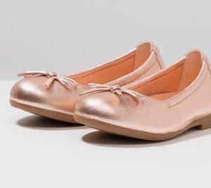 Marka Unisa w Zalando Lounge do -75%