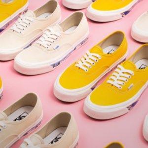 Wyprzedaż w Chmielna 20 - Warsaw Sneaker Store do -50%