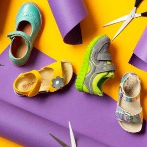 Buty na wiosnę dla dzieci w Zalando Lounge do -74%