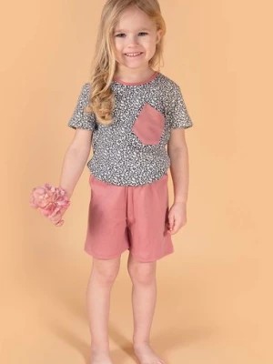 Zdjęcie produktu Komplet dziewczęcy t-shirt w serduszka i różowe szorty Nicol