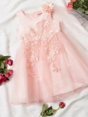 Zdjęcie produktu Różowa Sukienka Balowa z Wiązaniem w Talii i Dekoracyjną Różą z Tiulem Alymena